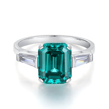 Load image into Gallery viewer, S925 Sterling Silver Emerald Ring Female High Carbon Diamond