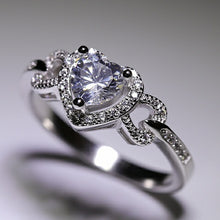 Load image into Gallery viewer, Fashionable White P  Heart Wedding Rings