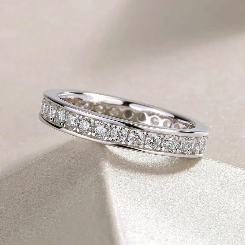 Women's Full Diamond Ring With Shiny Fashion