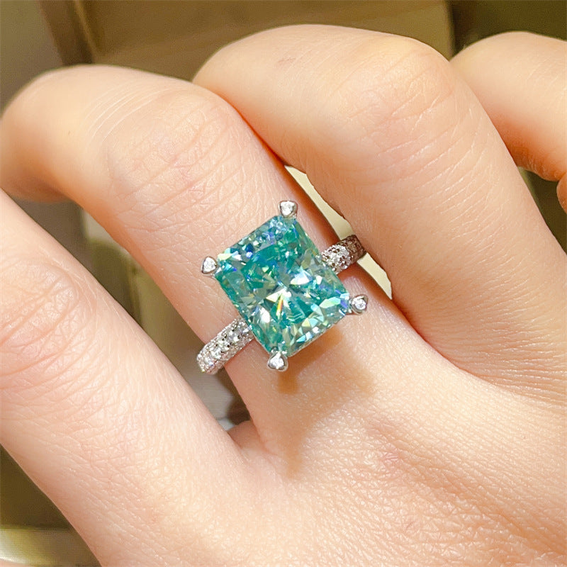 Para Green Ledean 5 Karat Moissanite Ring