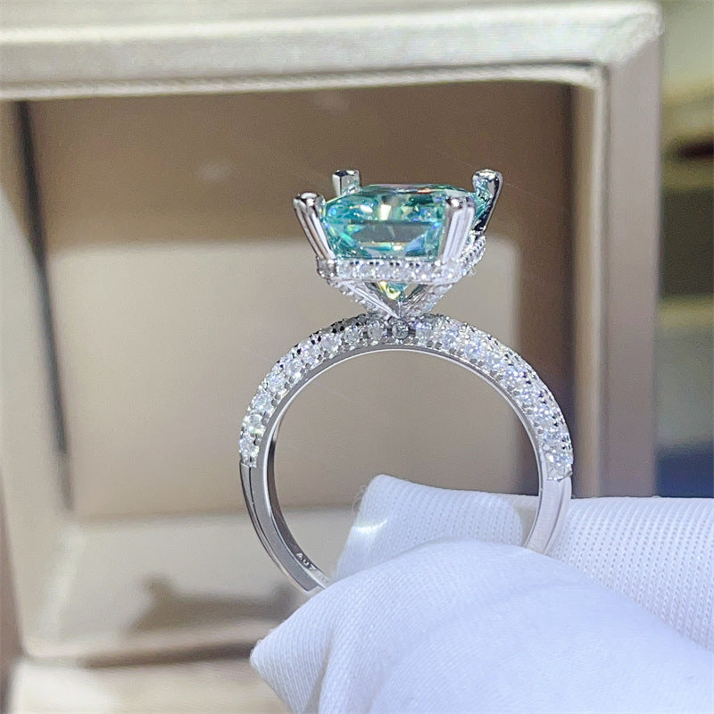 Para Green Ledean 5 Karat Moissanite Ring