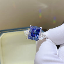 Load image into Gallery viewer, Sapphire Blue Ledean 5 Karat Moissanite Ring