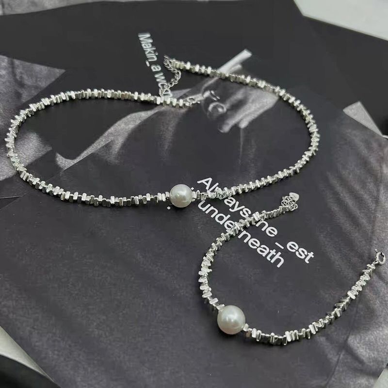 New Silver Short Pearl Necklace Women