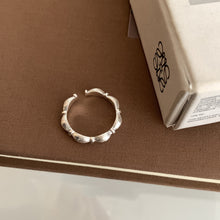 Load image into Gallery viewer, Light Luxury High-grade Texture Simple Bracelet Ring