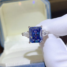 Load image into Gallery viewer, Sapphire Blue Ledean 5 Karat Moissanite Ring