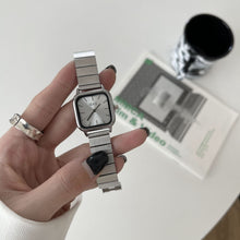 Load image into Gallery viewer, Simple Square Fashion Exquisite Steel Belt Watch